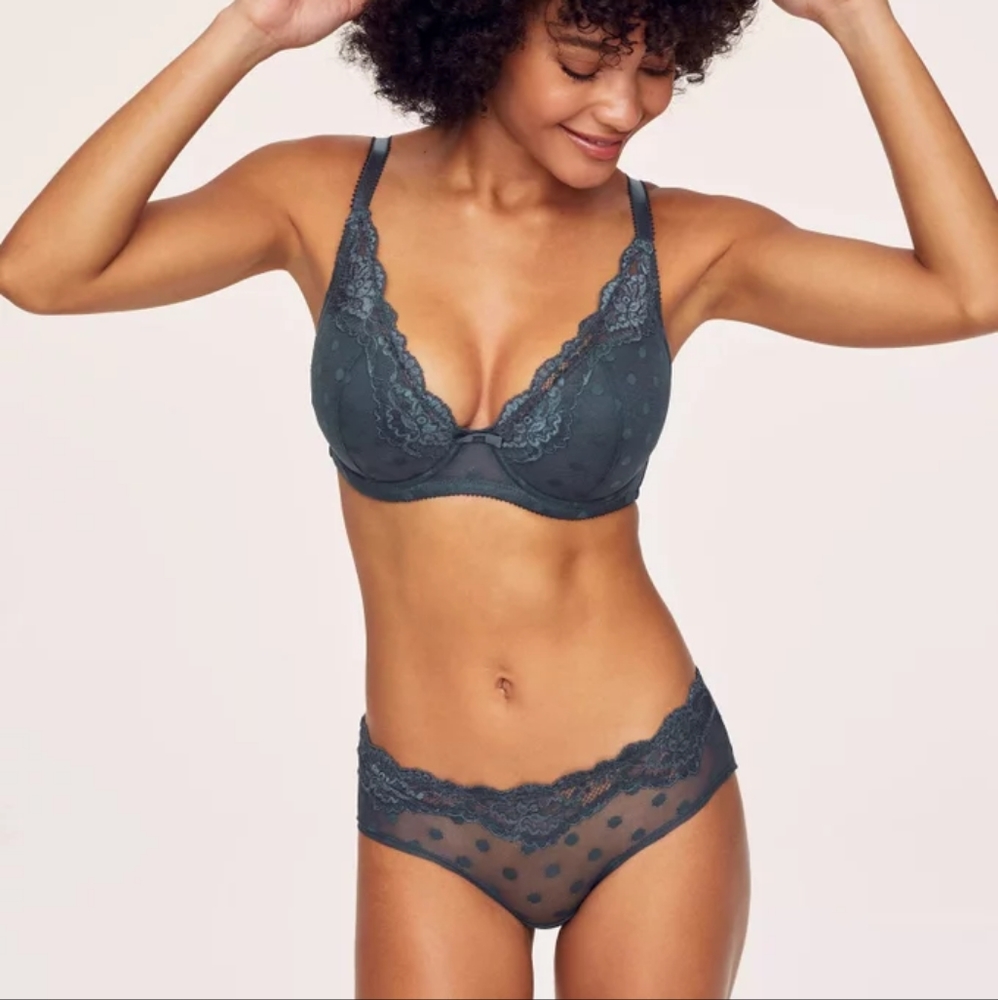 Amalee Contour Bra And Panty Set